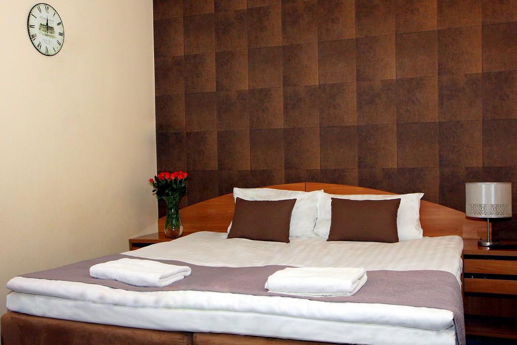 Hotel 97 Быдгощ Экстерьер фото