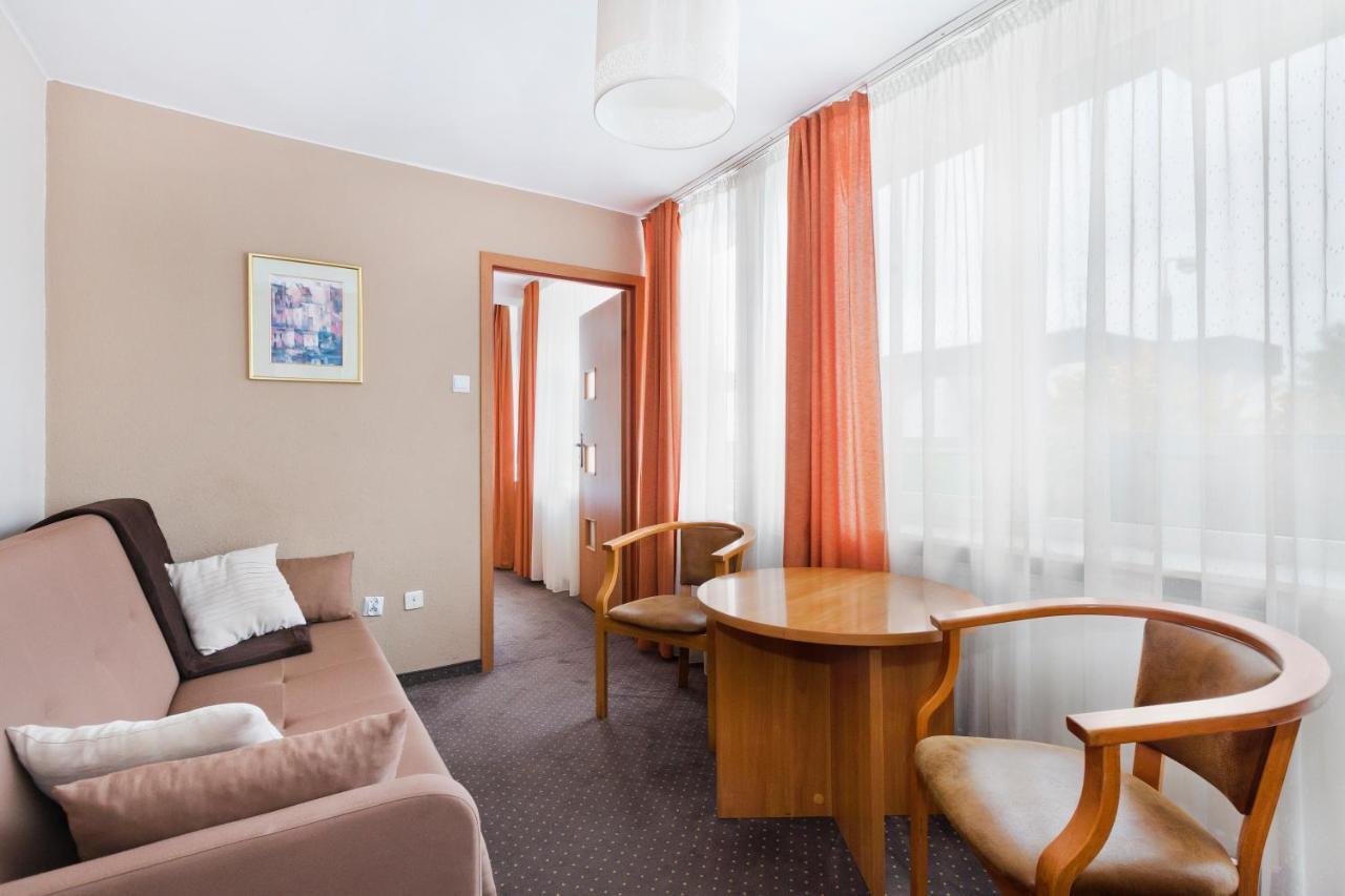 Hotel 97 Быдгощ Экстерьер фото