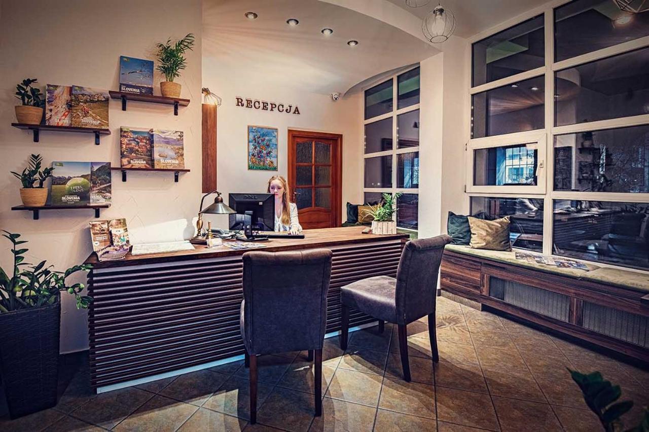 Hotel 97 Быдгощ Экстерьер фото